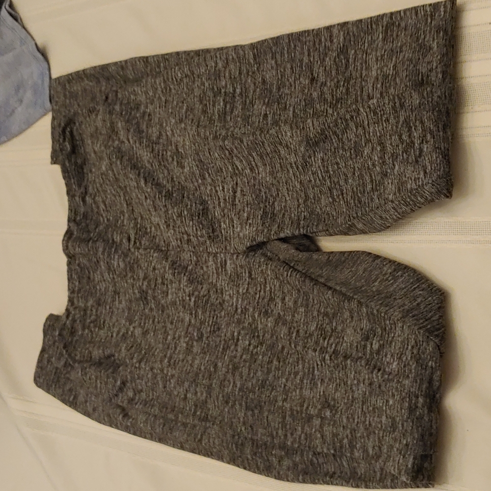 Gray leggings